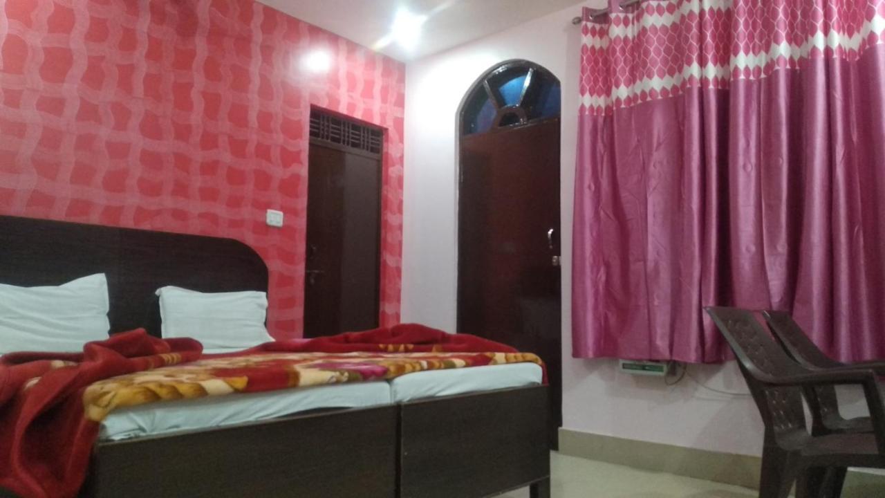 Hotel Giriraj Inn Varanasi Dış mekan fotoğraf