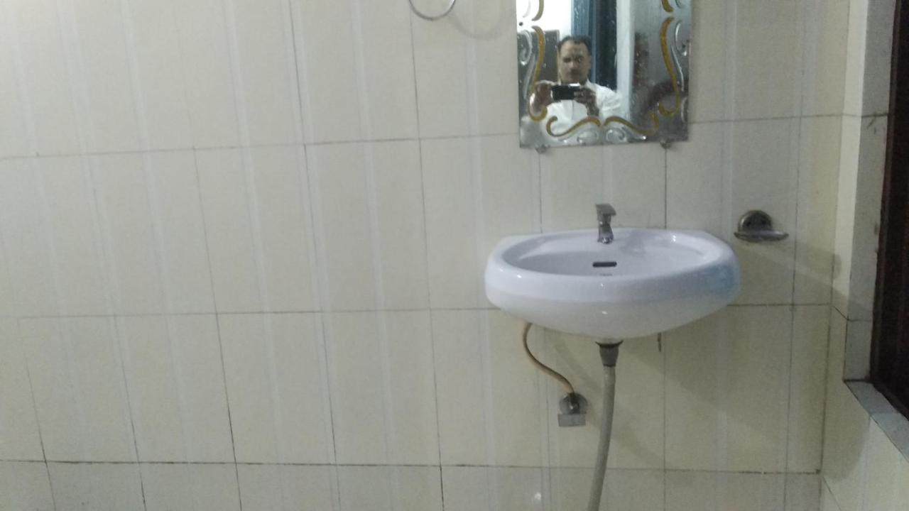 Hotel Giriraj Inn Varanasi Dış mekan fotoğraf