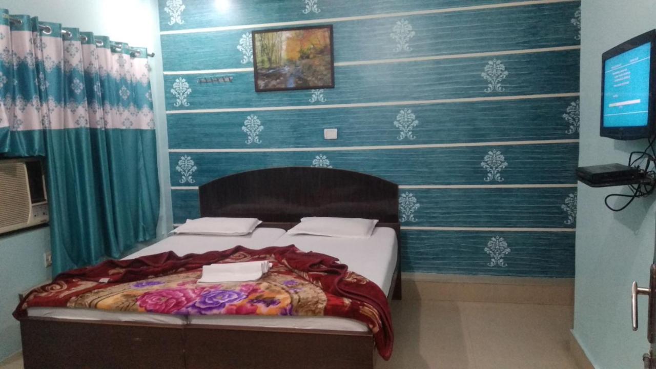Hotel Giriraj Inn Varanasi Dış mekan fotoğraf