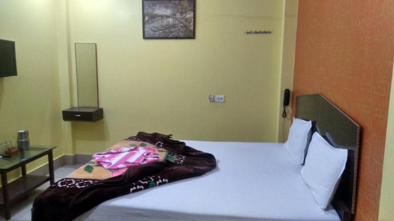 Hotel Giriraj Inn Varanasi Dış mekan fotoğraf
