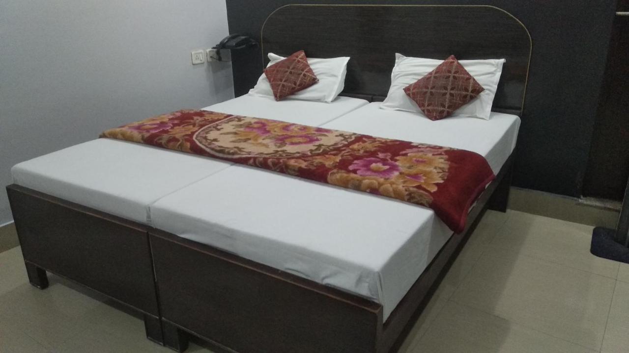 Hotel Giriraj Inn Varanasi Dış mekan fotoğraf