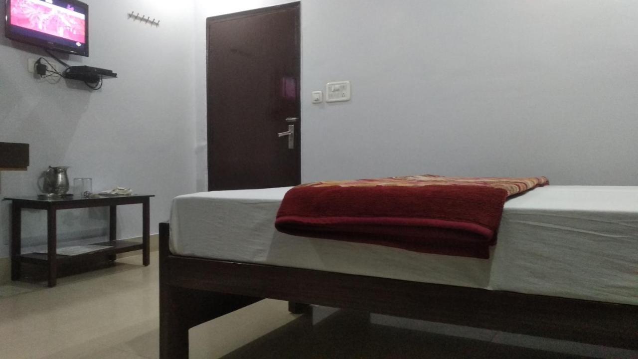 Hotel Giriraj Inn Varanasi Dış mekan fotoğraf