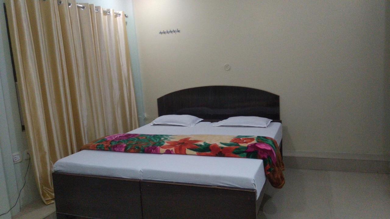 Hotel Giriraj Inn Varanasi Dış mekan fotoğraf