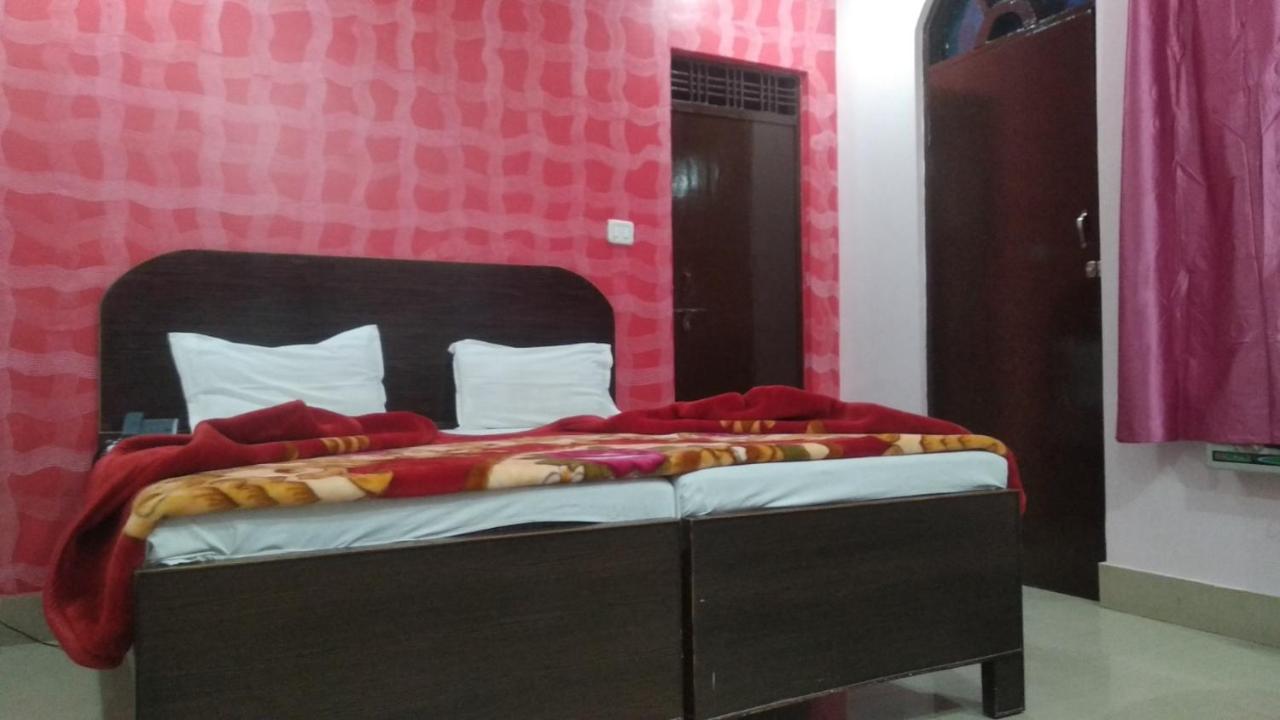 Hotel Giriraj Inn Varanasi Dış mekan fotoğraf
