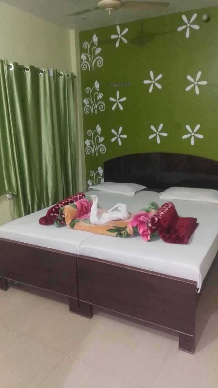 Hotel Giriraj Inn Varanasi Dış mekan fotoğraf