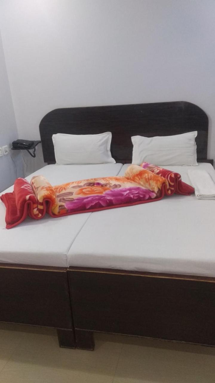 Hotel Giriraj Inn Varanasi Dış mekan fotoğraf