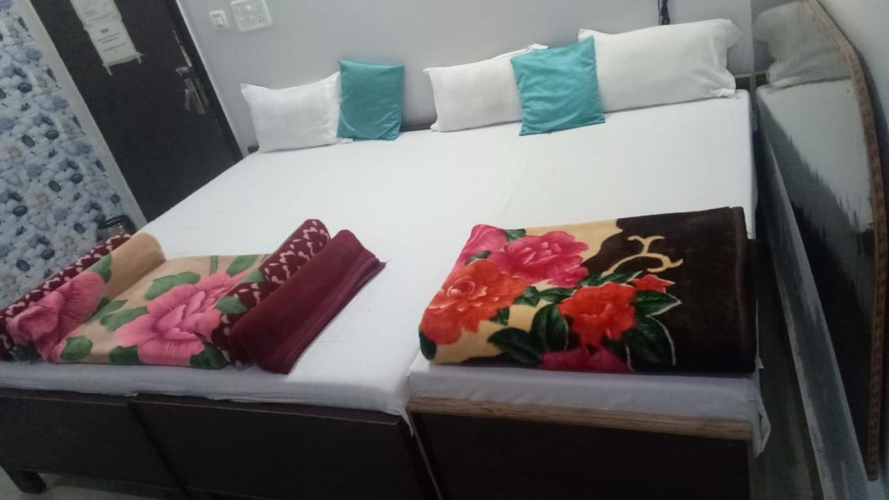 Hotel Giriraj Inn Varanasi Dış mekan fotoğraf