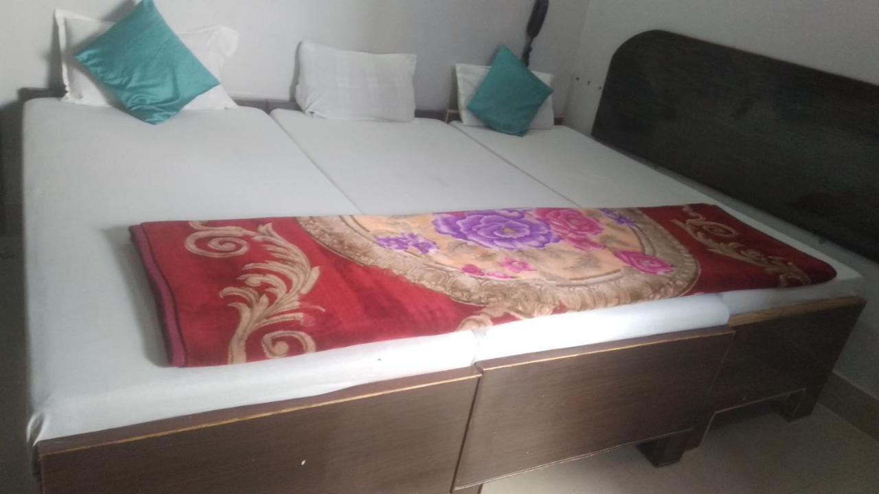 Hotel Giriraj Inn Varanasi Dış mekan fotoğraf