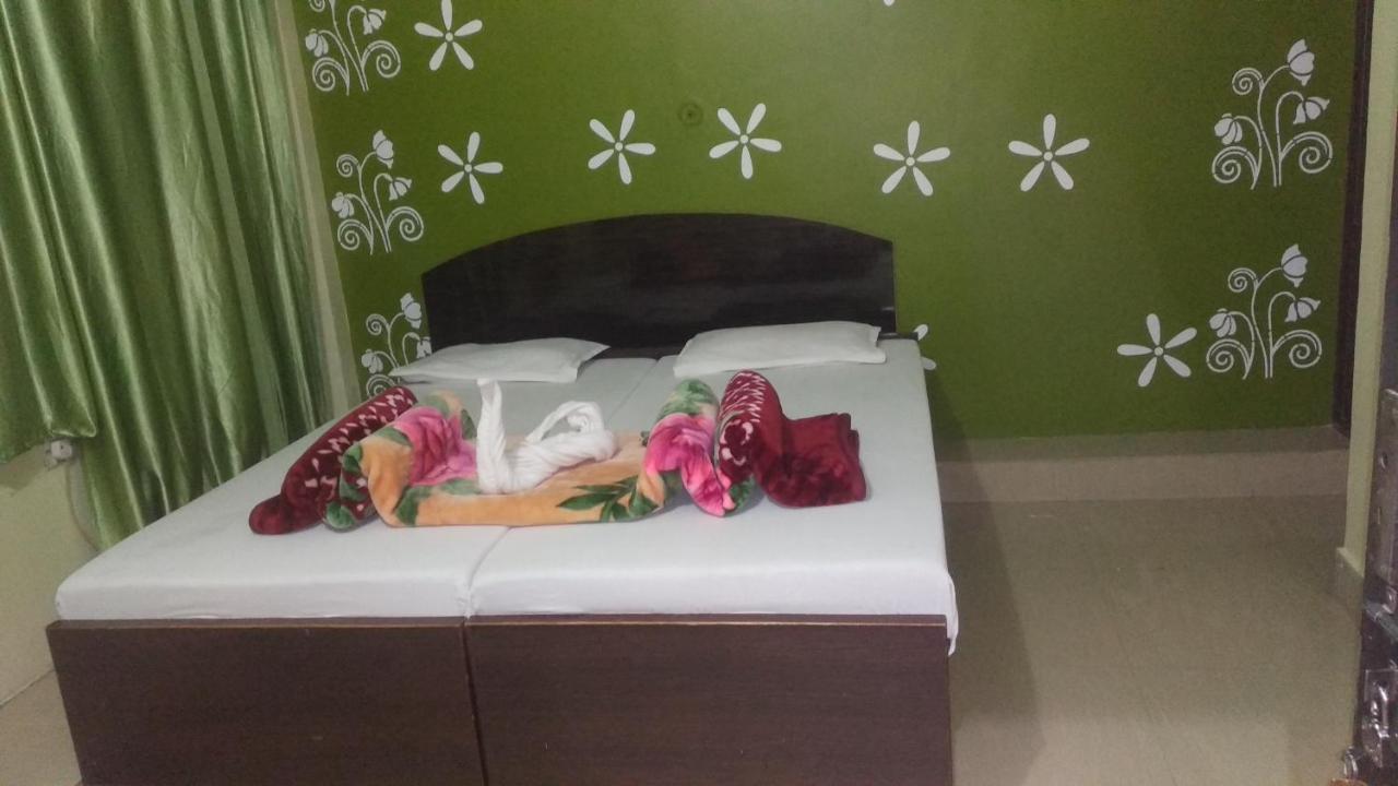 Hotel Giriraj Inn Varanasi Dış mekan fotoğraf